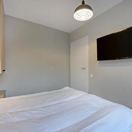 Apart-hotel Tartaczna 3*