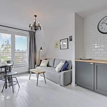Apart-hotel Tartaczna 3*