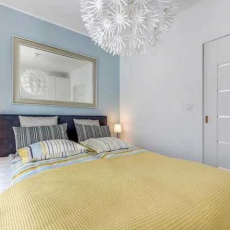 Apart-hotel Tartaczna 3*